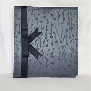 EUC Satin Covered Charcoal Gray 200 Photo (Size 4x6) Album Memory Book